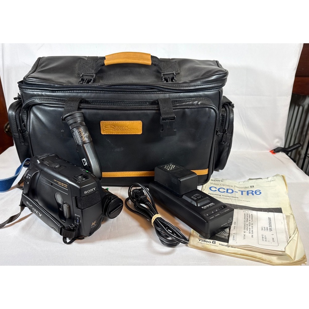 Sony Handycam CCD-TR6 Video 8 Camcorder Bundle with Bag Charger & Manual Retro